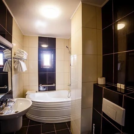 Ozana Hotel 4*